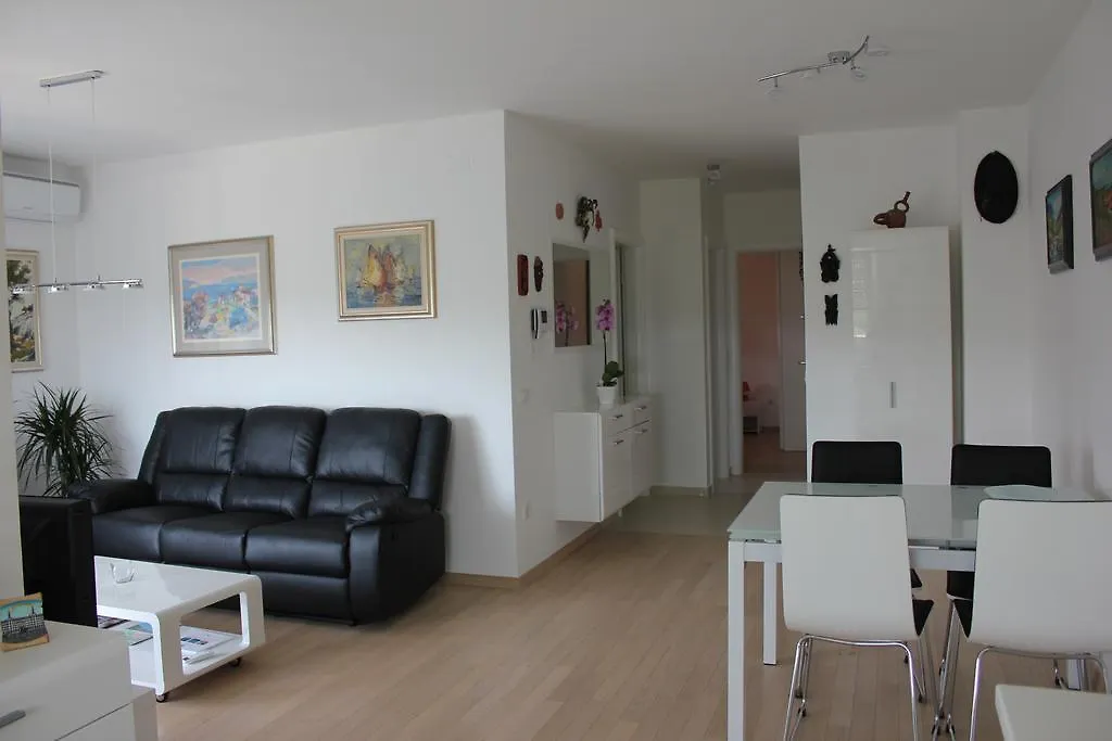 Apartment Nena Krk Town 0*,  Chorvatsko