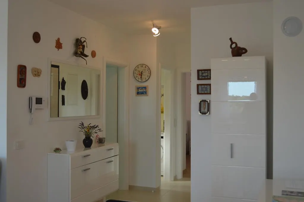 Apartment Nena Krk Town Croazia